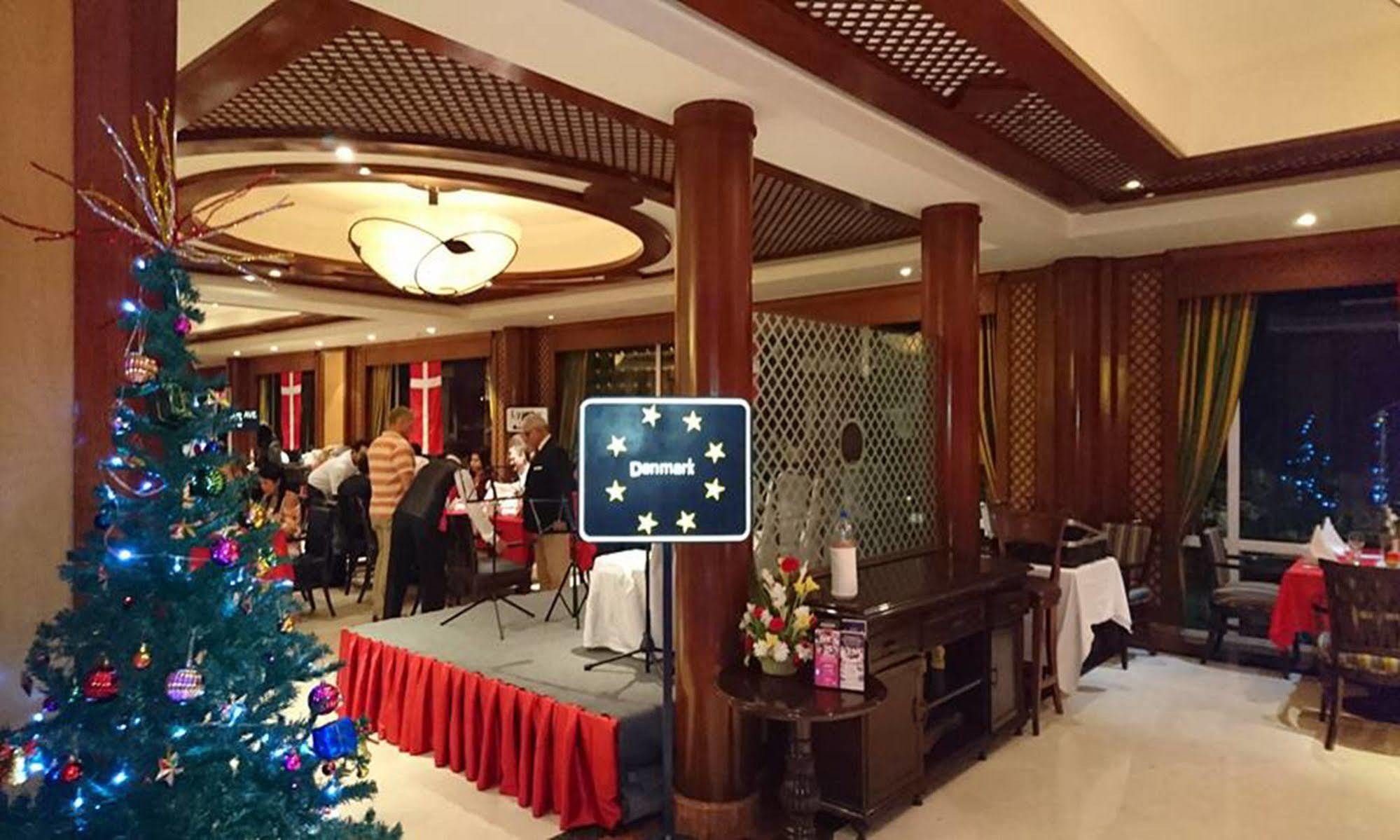 卡拉奇阿瓦里塔酒店 外观 照片 The 2016 ASEAN Tourism Awards Ceremony